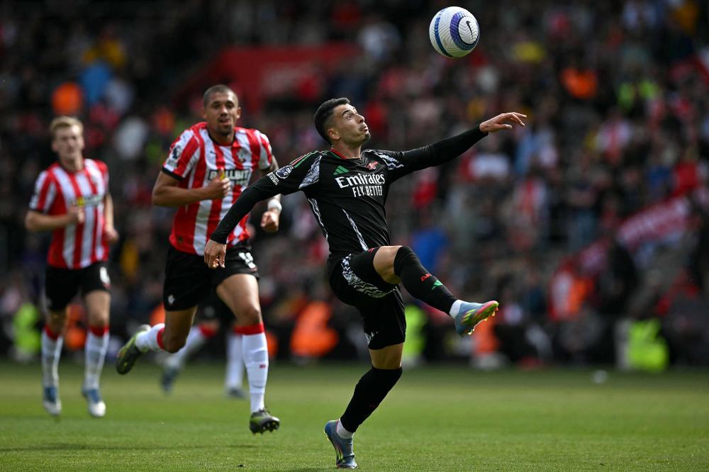 要离队？辽宁铁人外援姆本扎转发关于自己的转会传闻